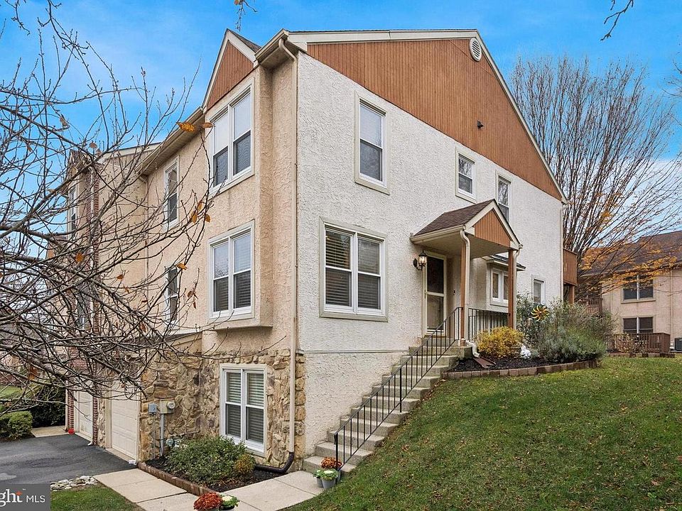 1st image of 35 White Pine Ct