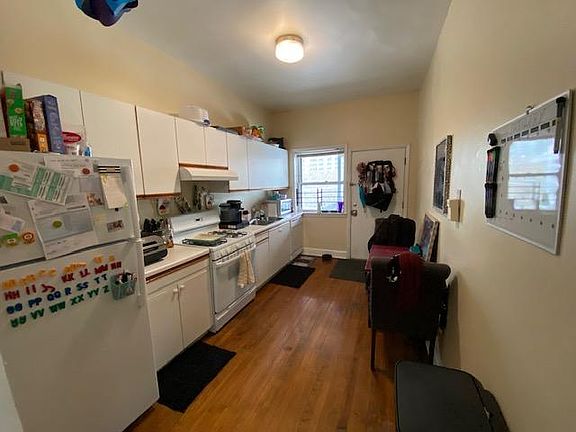 4th image of 845 W Lakeside Ave #3W