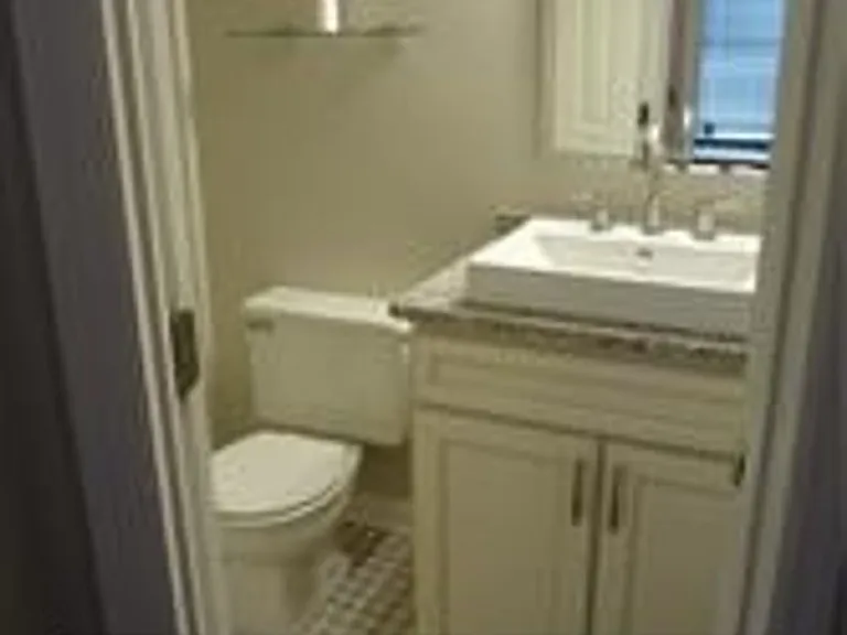 7105 Kearny Ave — Photo 11