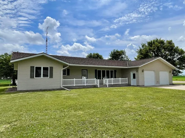 212 Eastern Ave S, Comfrey, MN 56019