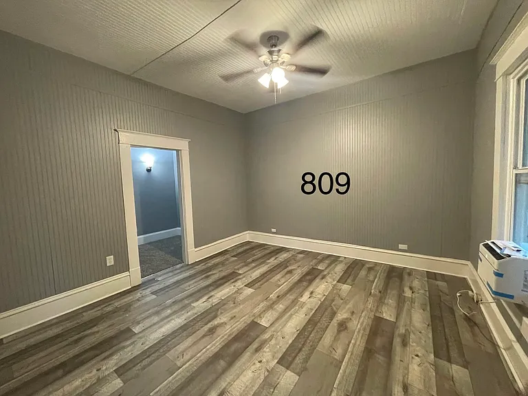 809 Rock St #809 — Photo 2