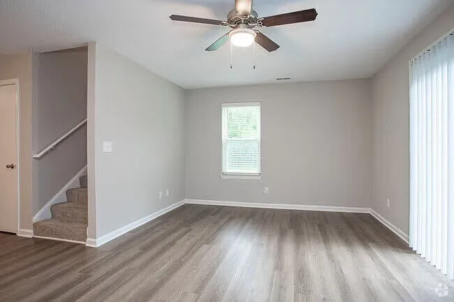 North Chase Apartments — Photo 17