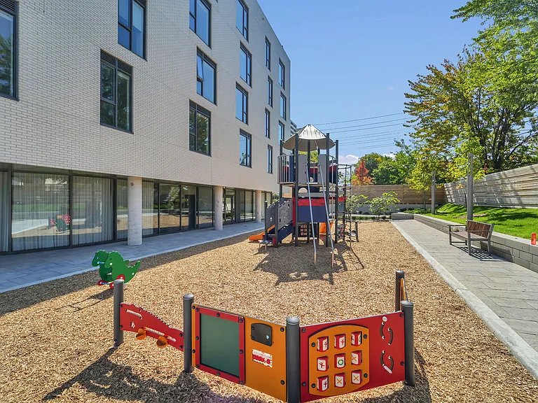 3030 Pharmacy Ave — Photo 14