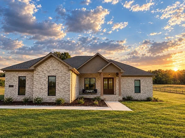 1747 Brown Shop Rd, Petersburg, TN 37144