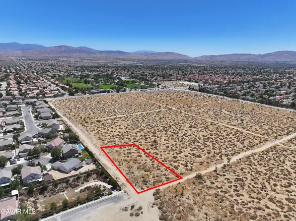 E Avenue Q #12, Palmdale, CA 93552