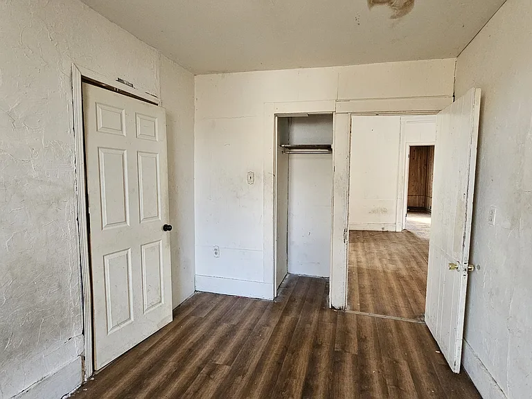 254 W Peoria Ave — Photo 8