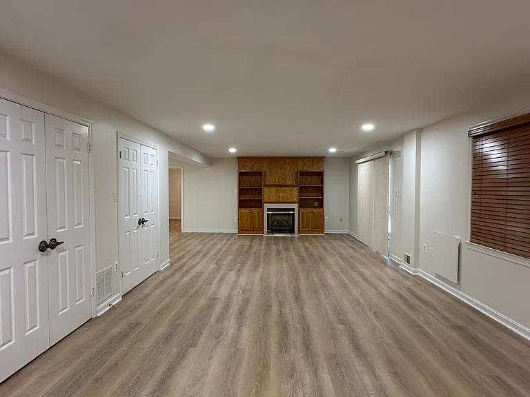 11560 Holly Briar Ln — Photo 45
