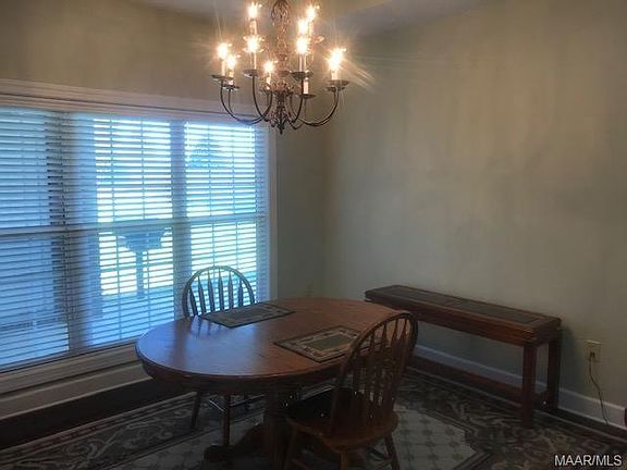 5th image of 1707 Mitford Ct
