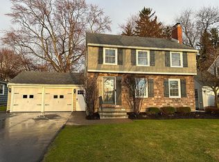 215 Maple Rd, Syracuse, NY 13219