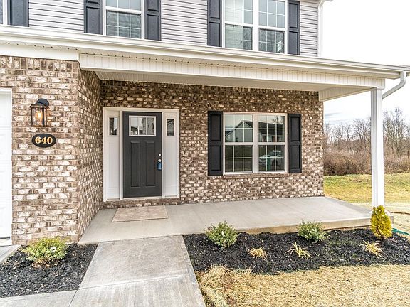 4th image of 640 Leverton Pl