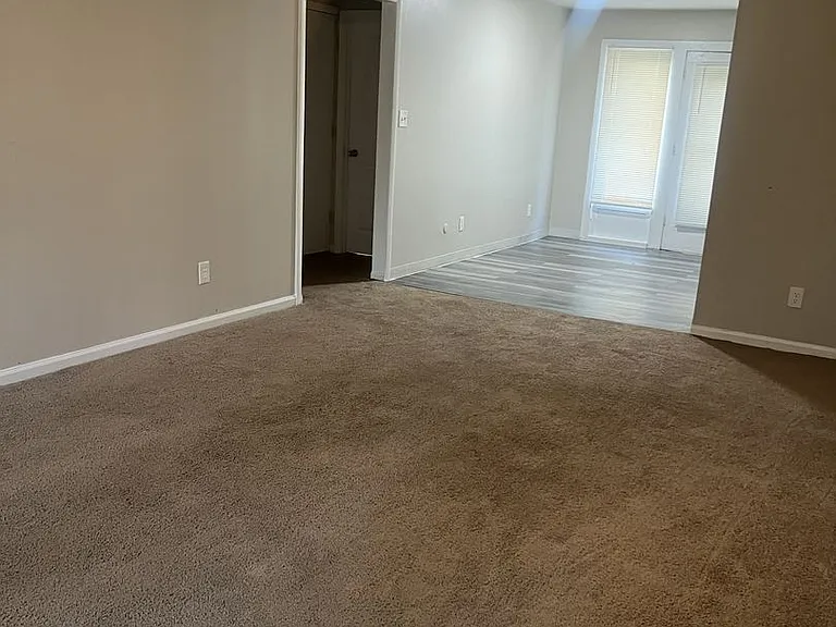 6108 Dickson Rd — Photo 8
