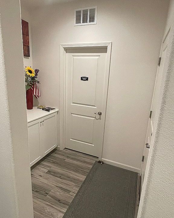 1st image of 3089 Palomino Way