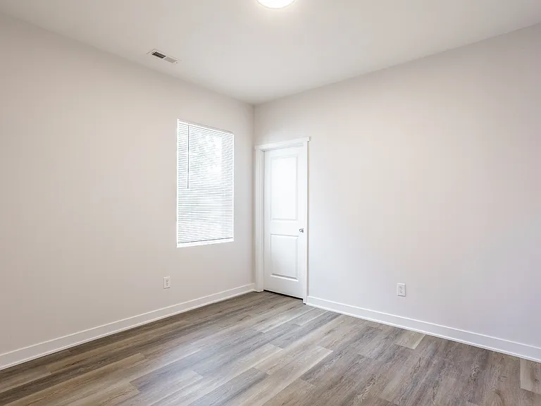 726 Parkway Ave — Photo 19