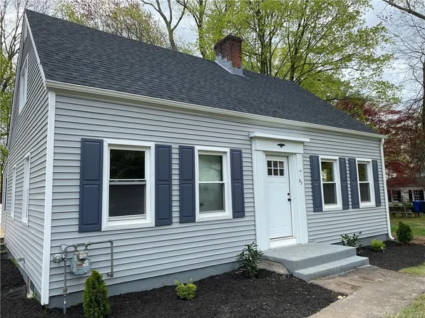 93 Sidehill Road, Hamden, CT 06517