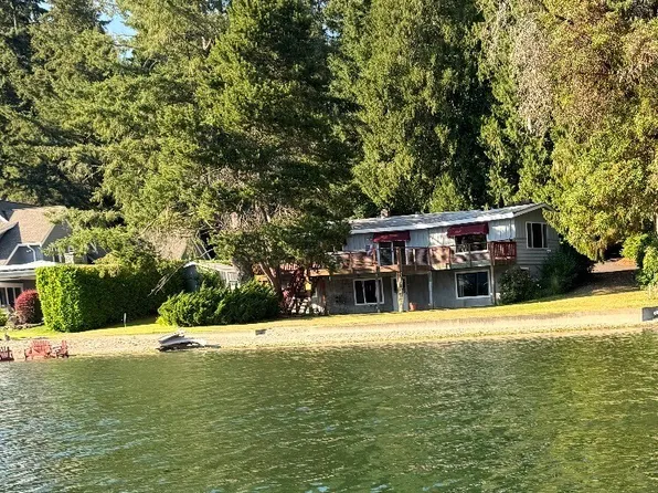 3114 E Bay Drive NW, Gig Harbor, WA 98335