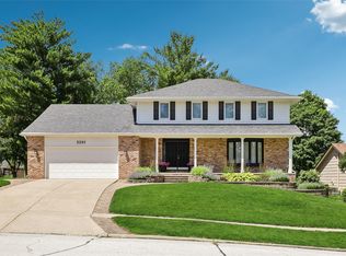 5201 Cody Dr, West Des Moines, IA 50265