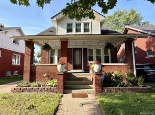 21515 Tenny St, Dearborn, MI 48124