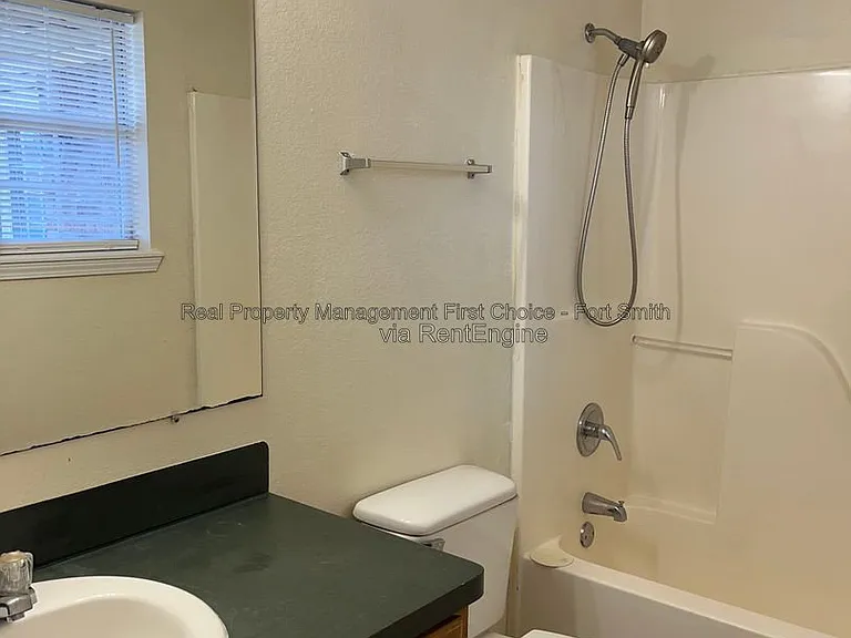 3509 Price Cir — Photo 18