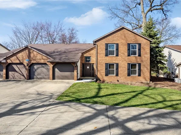 1818 Harbour Cir NW #12C, Canton, OH 44708