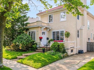 237 W Olive Street, Long Beach, NY, 11561