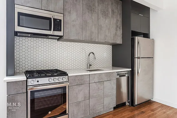 Rented by MNS | media 28