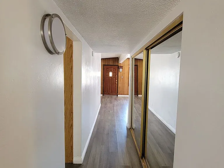987 J St — Photo 12