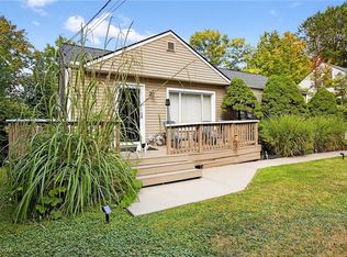 29407 Waldensa Ave, Wickliffe, OH 44092