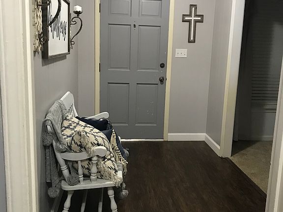Entry way