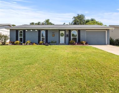 840 Springwood Dr, Lewisville, TX, 75067