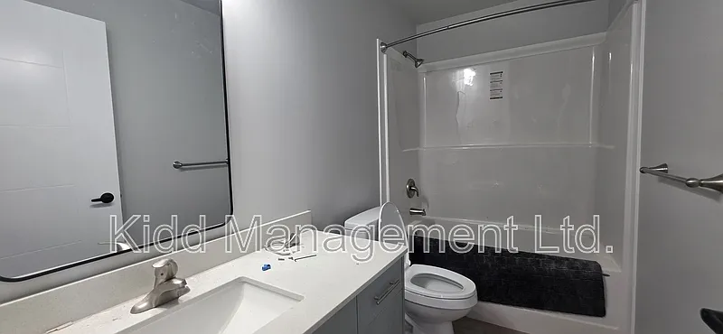 1 bed, 1.0 bath, 739 sqft, $1,550 — Photo 4