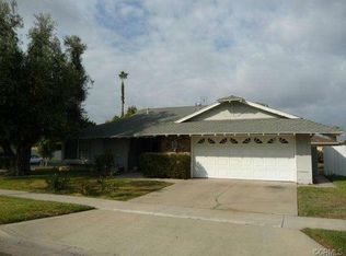 1417 W River Ln, Santa Ana, CA 92706