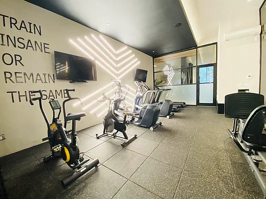 Rented by Nooklyn NYC LLC | media 16