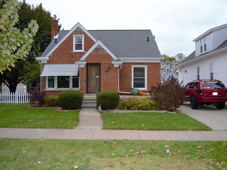 1st image of 1544 Elm St