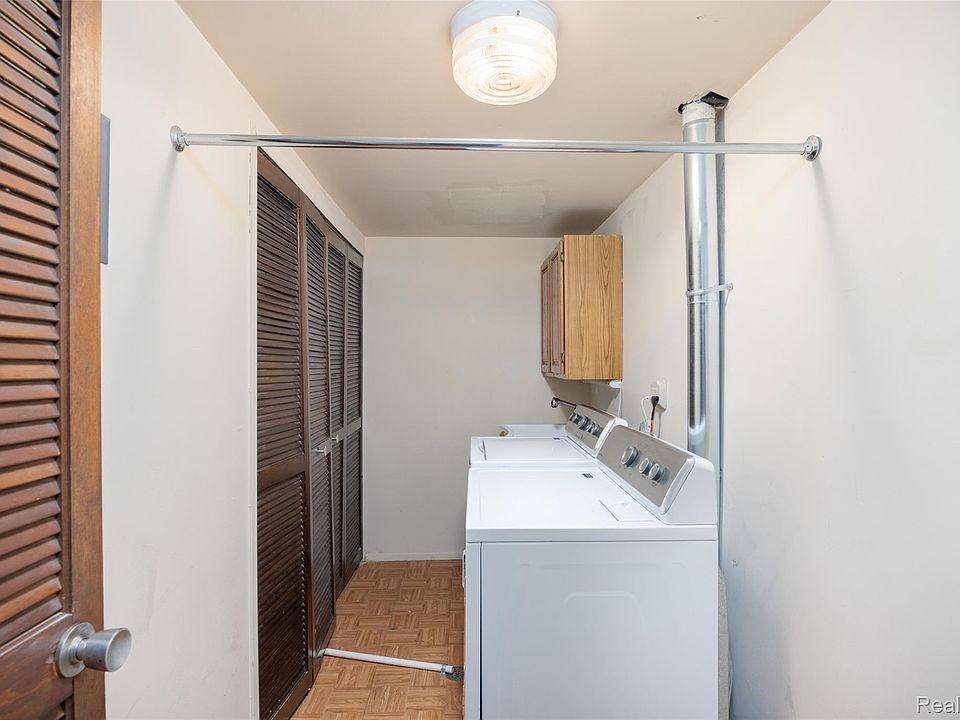 1693 Riverside Dr Apt 3, photo 18