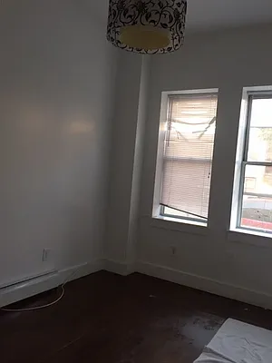 Rented by G2 Realty Group LLC | media 9