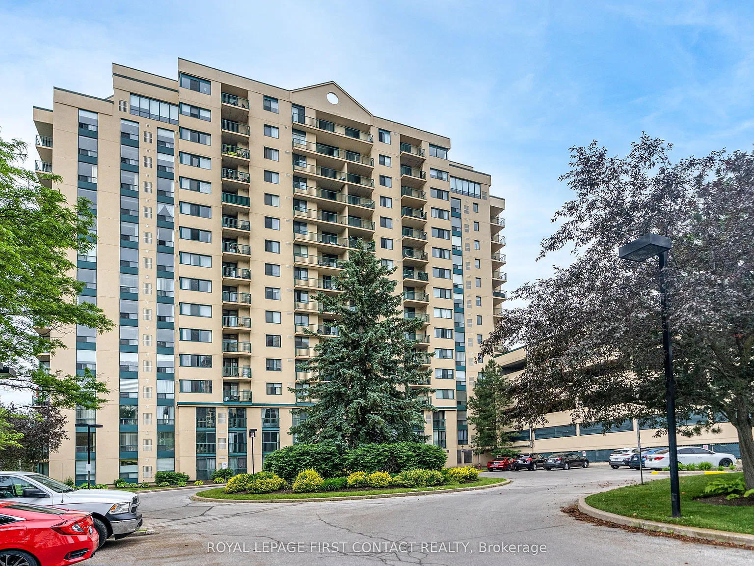 2 bed, $2,400 — Photo 1