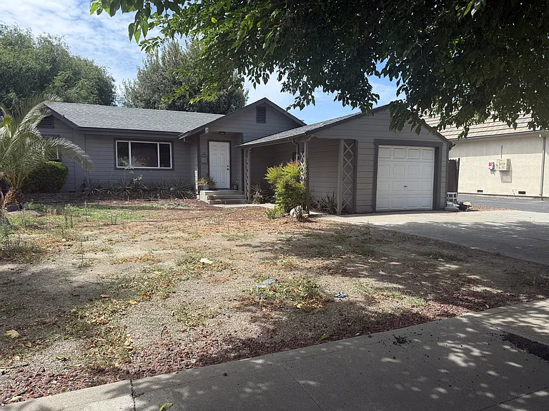 560 W Emerson Ave — Photo 6