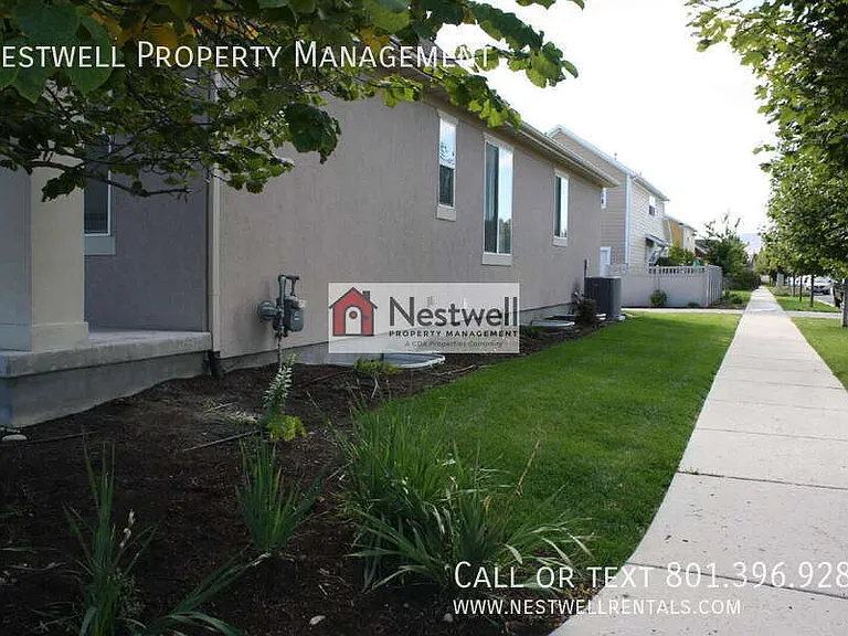 4677 W Firmont Dr — Photo 4