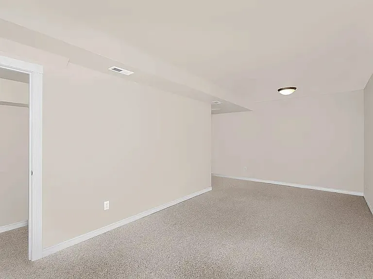 1856 S Brandon Pl — Photo 6