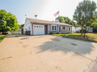 224 Marshall Rd, Woonsocket, RI 02895