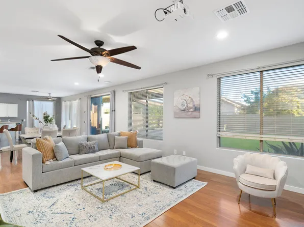 4509 W Venture Ct, Phoenix, AZ 85086