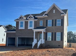 5602 Penguin Dr, Summerfield, NC 27358