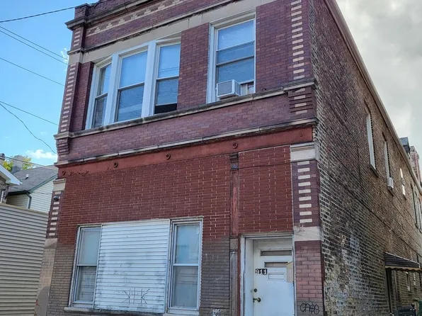 911 W 32nd St, Chicago, IL 60608