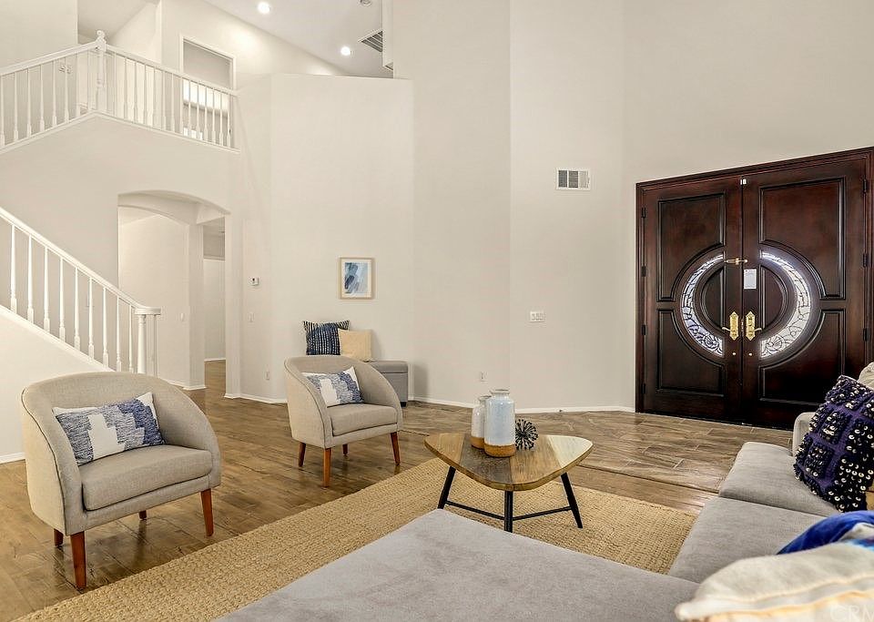 30 Plaza Avila, Lake Elsinore, CA 92532 Zillow