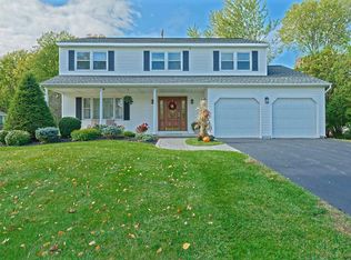 28 Roosevelt Blvd, Cohoes, NY 12047