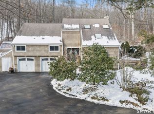 92 Head Of Meadow Rd, Newtown, CT 06470