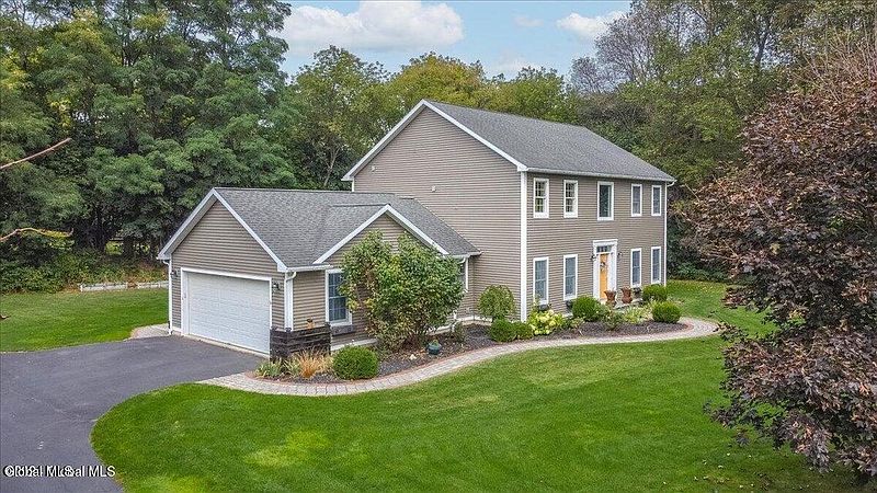 3rd image of 35 Long Creek Drive