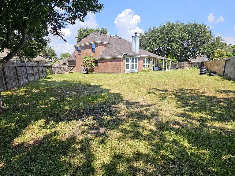 12310 Robin Meadow Cir — Photo 32