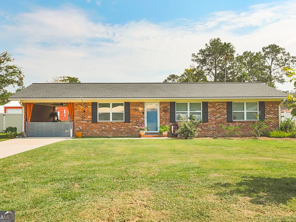 1st image of 106 Beaver Dr