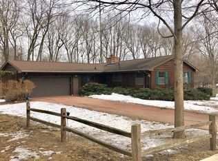 121 Kishwaukee Ln, Dekalb, IL 60115